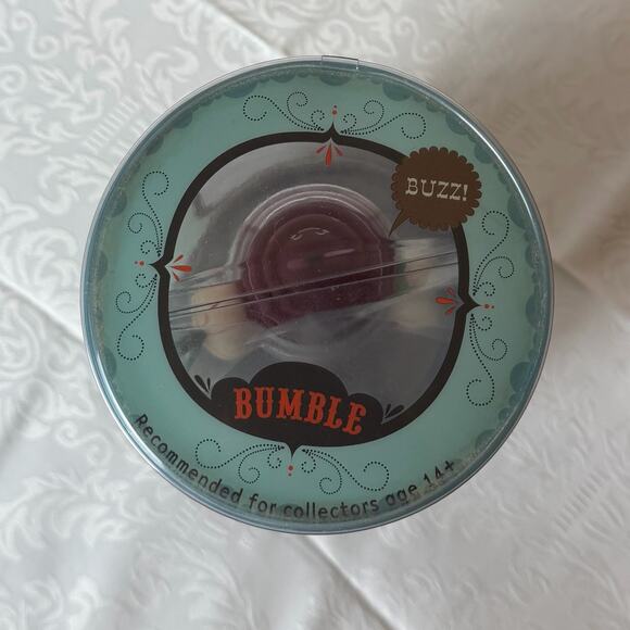 Julie West Bumble Vinyl Art Toy Figure STRANGEco Designer Collectible NEW Kawaii - Picture 2 of 4